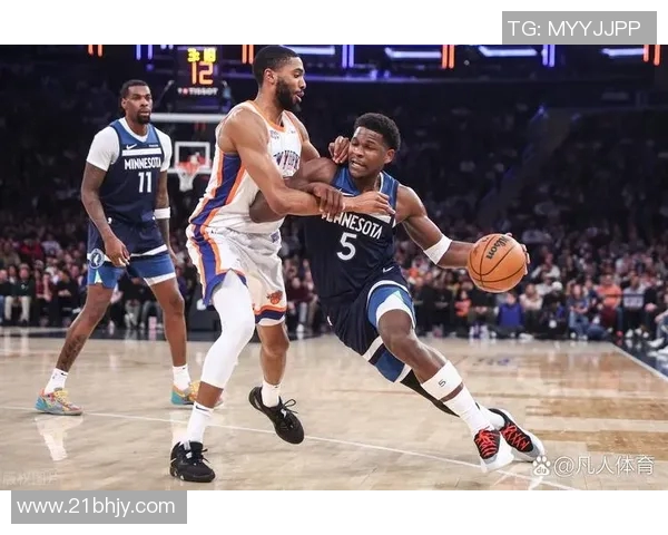 雷霆与森林狼激战正酣谁能在NBA赛场上笑到最后